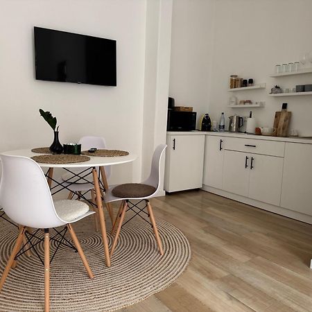 Central - Cozy Studio Arad Bagian luar foto